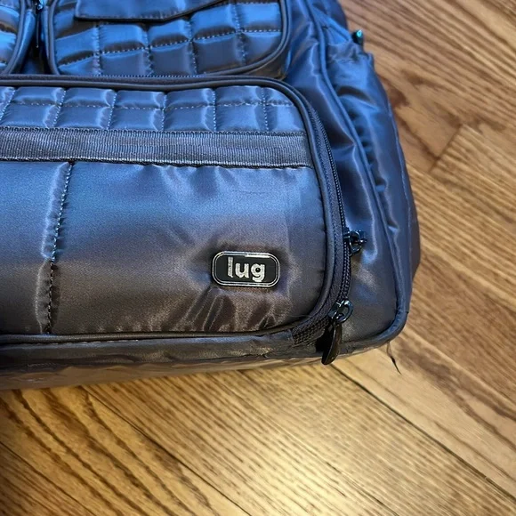 EUC Lug Puddle Jumper Tote Travel Bag Grey Taupe Barely Used & Clean! - Picture 2 of 9